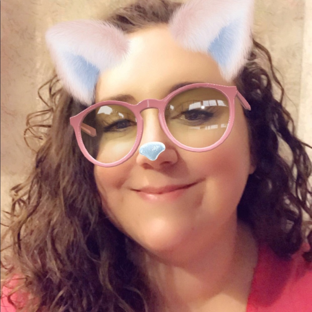 Meet your Posher, Nicole